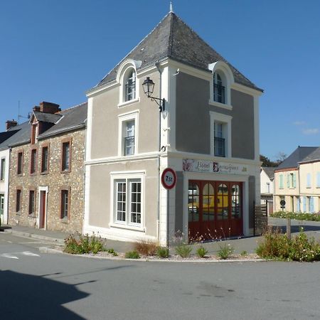 Отель Beausejour Sainte-Suzanne  Экстерьер фото